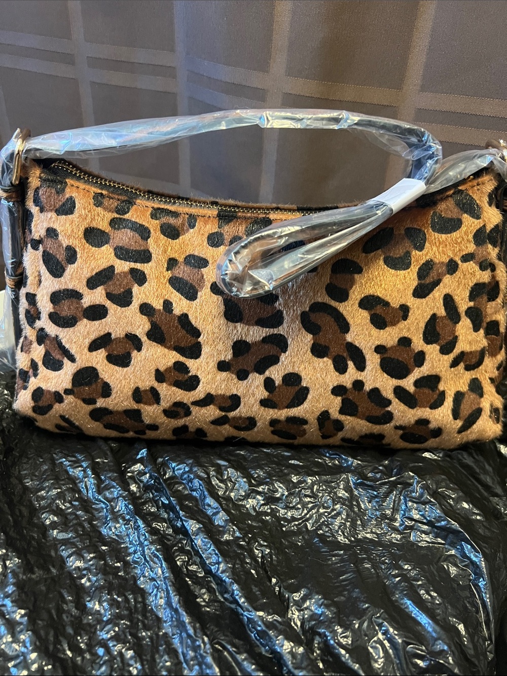 Valentino Orlandi Leopard Print Calf Hair Shoulder Bag NWT - Picture 3 of 7